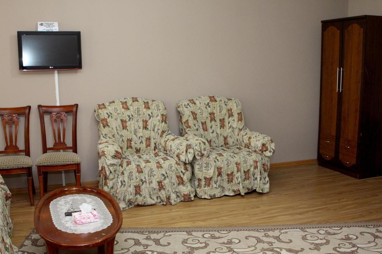 Golden Apricot Bed & Breakfast Gyumri ภายนอก รูปภาพ