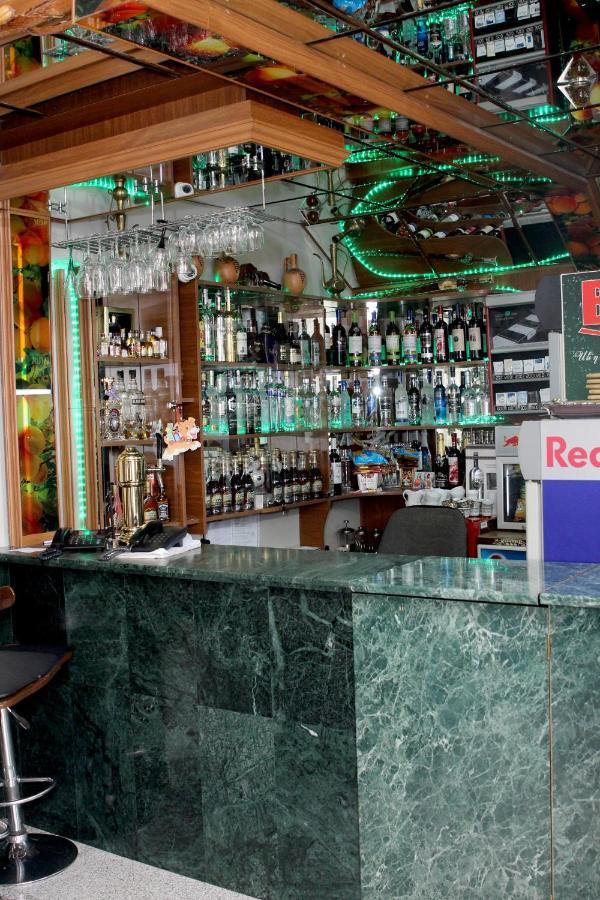 Golden Apricot Bed & Breakfast Gyumri ภายนอก รูปภาพ